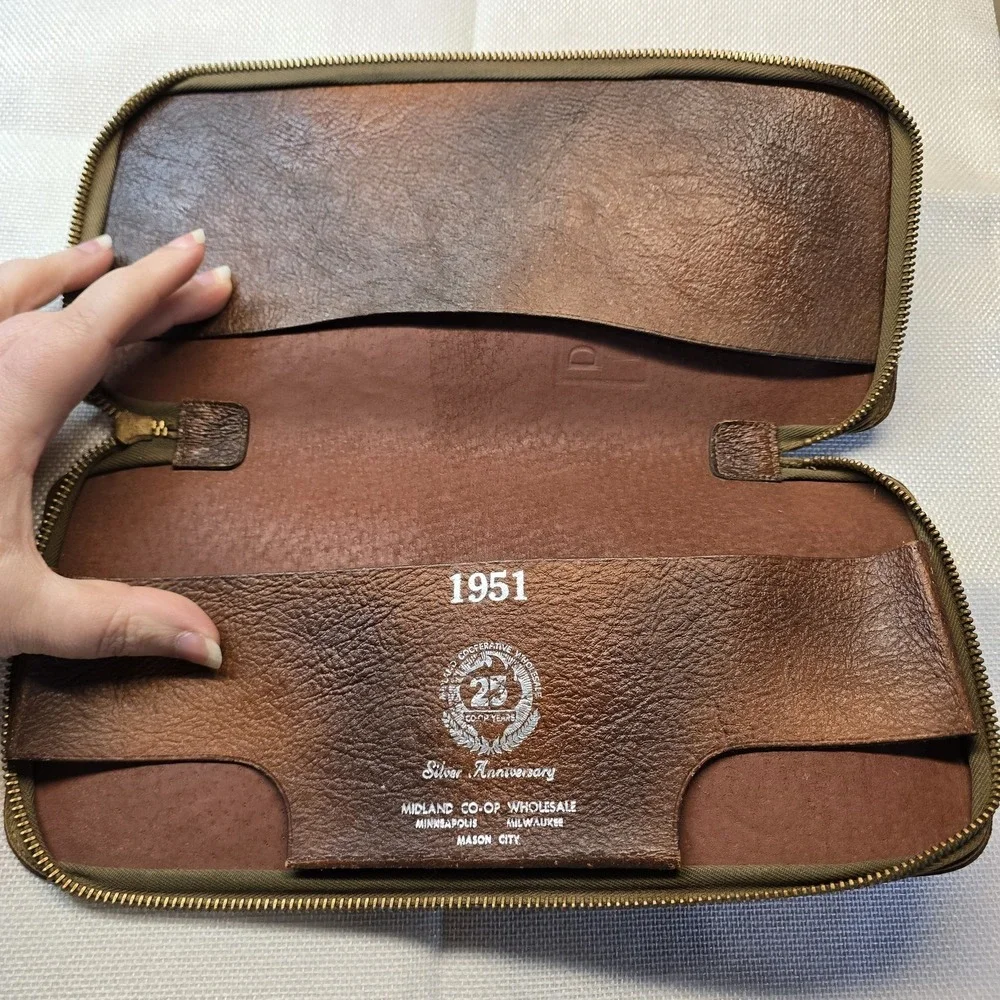 Vtg 1951‎ Midland Co-Op Advertising Leather Valuable Documents Folder Zipper